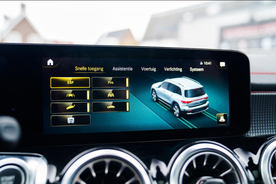 Mercedes-Benz EQB 250+ Business Edition 71 kWh | SOH 100% | Pano | Elektrisch verstelbare memorystoelen | Carbon | Leder/Alcantara