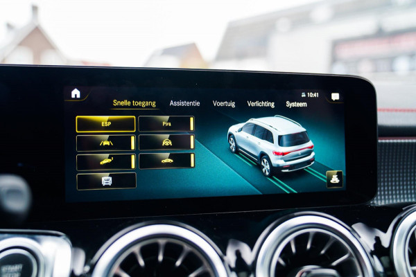 Mercedes-Benz EQB 250+ Business Edition 71 kWh | SOH 100% | Pano | Elektrisch verstelbare memorystoelen | Carbon | Leder/Alcantara