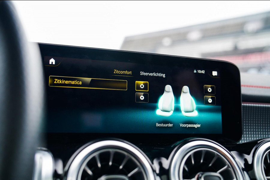 Mercedes-Benz EQB 250+ Business Edition 71 kWh | SOH 100% | Pano | Elektrisch verstelbare memorystoelen | Carbon | Leder/Alcantara