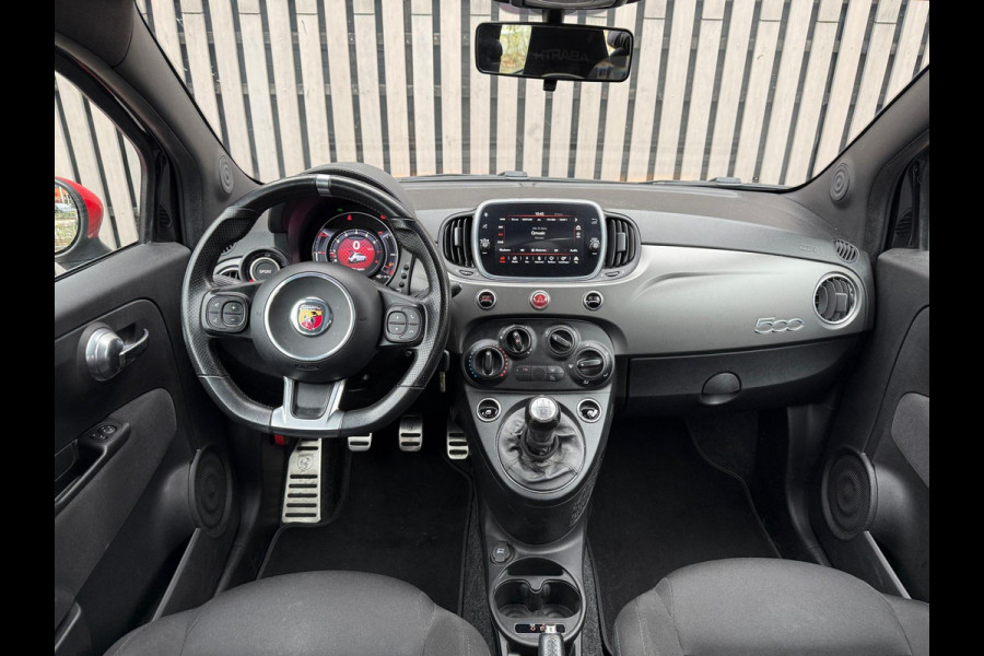 Fiat 500 1.4 T-Jet Abarth 595 Pista Fiat 500 1.4 T-Jet Abarth 595 Pista