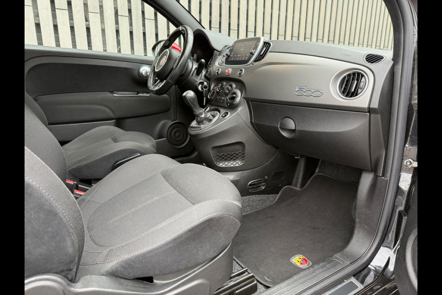 Fiat 500 1.4 T-Jet Abarth 595 Pista Fiat 500 1.4 T-Jet Abarth 595 Pista