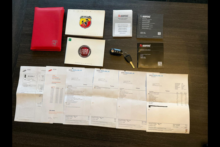 Fiat 500 1.4 T-Jet Abarth 595 Pista Fiat 500 1.4 T-Jet Abarth 595 Pista