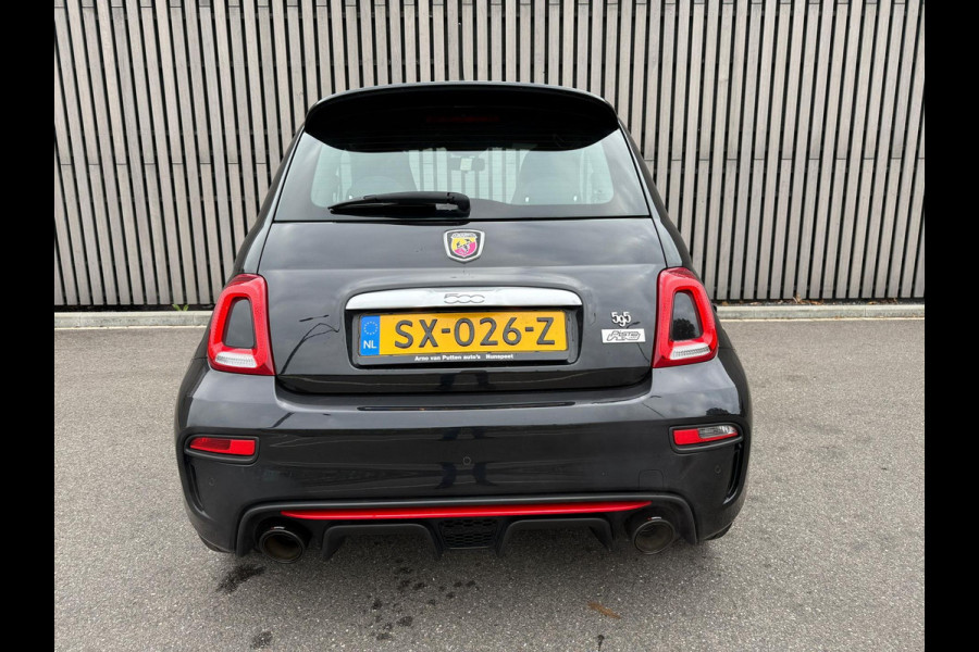 Fiat 500 1.4 T-Jet Abarth 595 Pista Fiat 500 1.4 T-Jet Abarth 595 Pista
