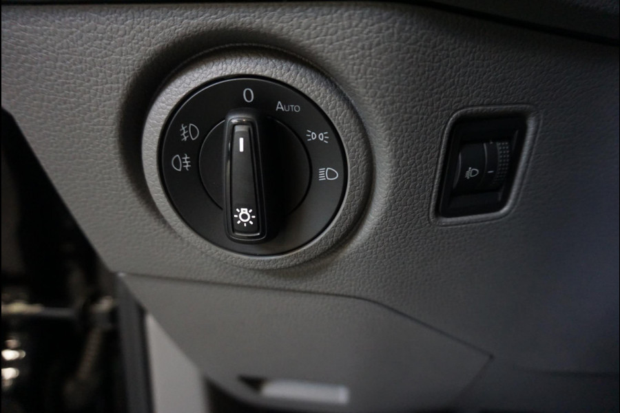 Volkswagen Crafter 30 2.0 TDI L3H3 Highline Airco|App Navi|Cruise Control|Camera|MF Stuurwiel