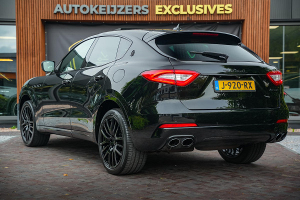 Maserati Levante 3.0 V6 S AWD SQ4 Gold ed. Panoramadak 21"LM Navigatie Stoelverw. 430PK Maserati Levante 3.0 V6 S AWD SQ4 Gold ed. Panoramadak 21"LM Navigatie Stoelverw. 430PK