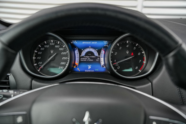 Maserati Levante 3.0 V6 S AWD SQ4 Gold ed. Panoramadak 21"LM Navigatie Stoelverw. 430PK Maserati Levante 3.0 V6 S AWD SQ4 Gold ed. Panoramadak 21"LM Navigatie Stoelverw. 430PK