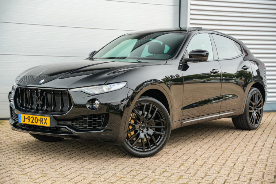 Maserati Levante 3.0 V6 S AWD SQ4 Gold ed. Panoramadak 21"LM Navigatie Stoelverw. 430PK Maserati Levante 3.0 V6 S AWD SQ4 Gold ed. Panoramadak 21"LM Navigatie Stoelverw. 430PK