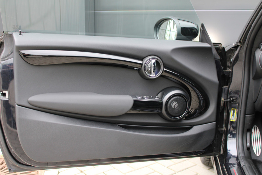 MINI Cabrio 2.0 John Cooper Works Chili | NAP | BTW | HARMAN KARDON | HUD | ACC | SFEERVERL | KEYLESS
