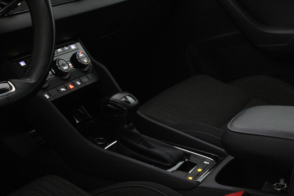 Škoda Karoq 1.5 TSI ACT Style 150pk Automaat/Camera/Trekhaak/ACC cruise control adaptief... Škoda Karoq 1.5 TSI ACT Style 150pk Automaat/Camera/Trekhaak/ACC cruise control adaptief...