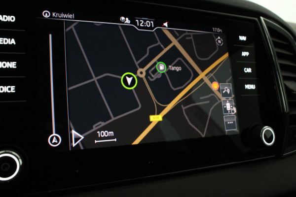 Škoda Karoq 1.5 TSI ACT Style 150pk Automaat/Camera/Trekhaak/ACC cruise control adaptief... Škoda Karoq 1.5 TSI ACT Style 150pk Automaat/Camera/Trekhaak/ACC cruise control adaptief...