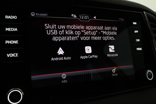 Škoda Karoq 1.5 TSI ACT Style 150pk Automaat/Camera/Trekhaak/ACC cruise control adaptief... Škoda Karoq 1.5 TSI ACT Style 150pk Automaat/Camera/Trekhaak/ACC cruise control adaptief...