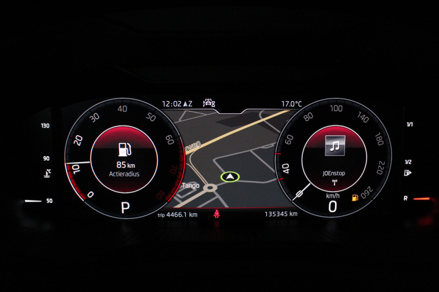 Škoda Karoq 1.5 TSI ACT Style 150pk Automaat/Camera/Trekhaak/ACC cruise control adaptief... Škoda Karoq 1.5 TSI ACT Style 150pk Automaat/Camera/Trekhaak/ACC cruise control adaptief...