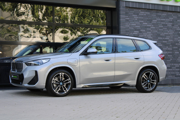BMW X1 xDrive30e | PANO | M-SPORT | 360 | HUD | KEYLESS | STUURW.VERWARMD | LED |