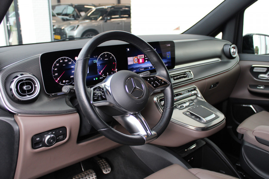 Mercedes-Benz V-Klasse 300d / XXL / 4-matic / DC / AMG / Luchtvering / Elec Stoelen / 360 Cam / Burmester / Vol Opties / NIEUWSTAAT Mercedes-Benz V-Klasse 300d / XXL / 4-matic / DC / AMG / Luchtvering / Elec Stoelen / 360 Cam / Burmester / Vol Opties / NIEUWSTAAT