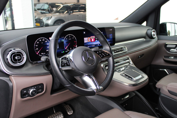Mercedes-Benz V-Klasse 300d / XXL / 4-matic / DC / AMG / Luchtvering / Elec Stoelen / 360 Cam / Burmester / Vol Opties / NIEUWSTAAT Mercedes-Benz V-Klasse 300d / XXL / 4-matic / DC / AMG / Luchtvering / Elec Stoelen / 360 Cam / Burmester / Vol Opties / NIEUWSTAAT