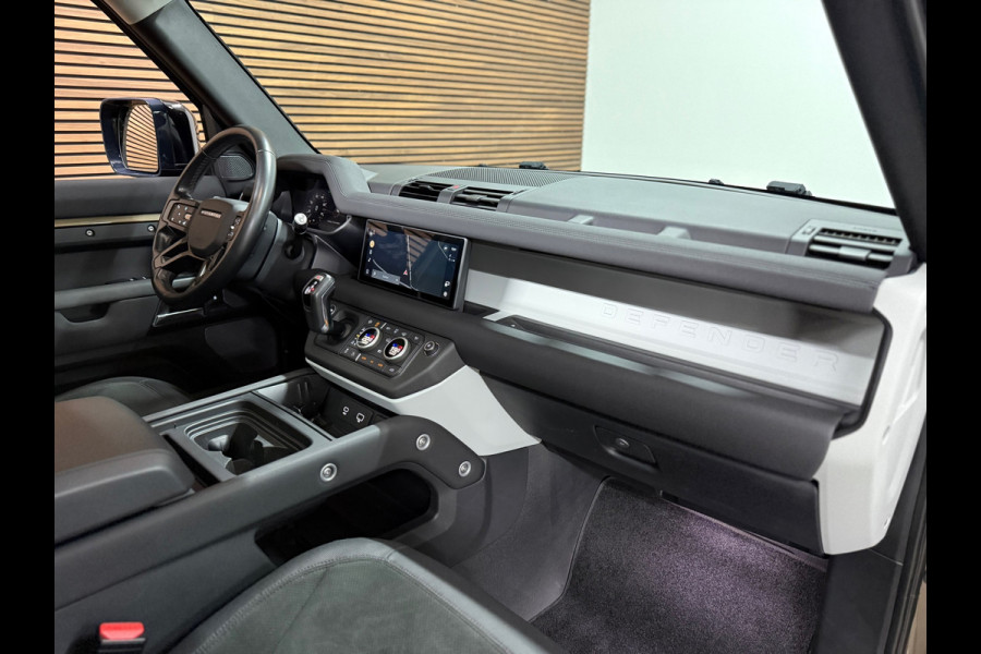 Land Rover Defender 110 2.0 D200 110 | Pano | PPF | Meridian | Trekhaak | Carplay Land Rover Defender 110 2.0 D200 110 | Pano | PPF | Meridian | Trekhaak | Carplay
