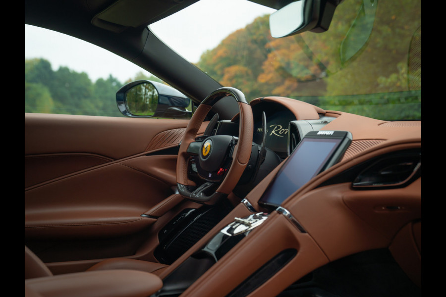 Ferrari Roma 3.9 V8 HELE | Daytona Seats | Pass. Display | ADAS | CarPlay | Carbon stuur