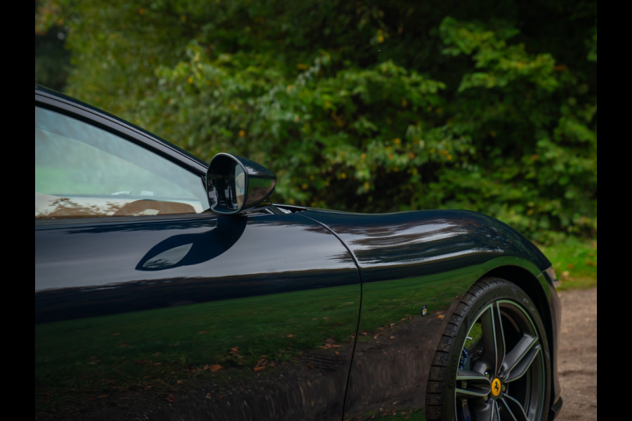 Ferrari Roma 3.9 V8 HELE | Daytona Seats | Pass. Display | ADAS | CarPlay | Carbon stuur
