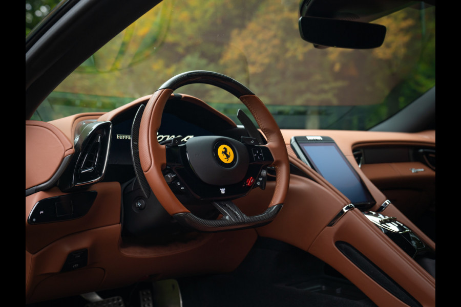 Ferrari Roma 3.9 V8 HELE | Daytona Seats | Pass. Display | ADAS | CarPlay | Carbon stuur