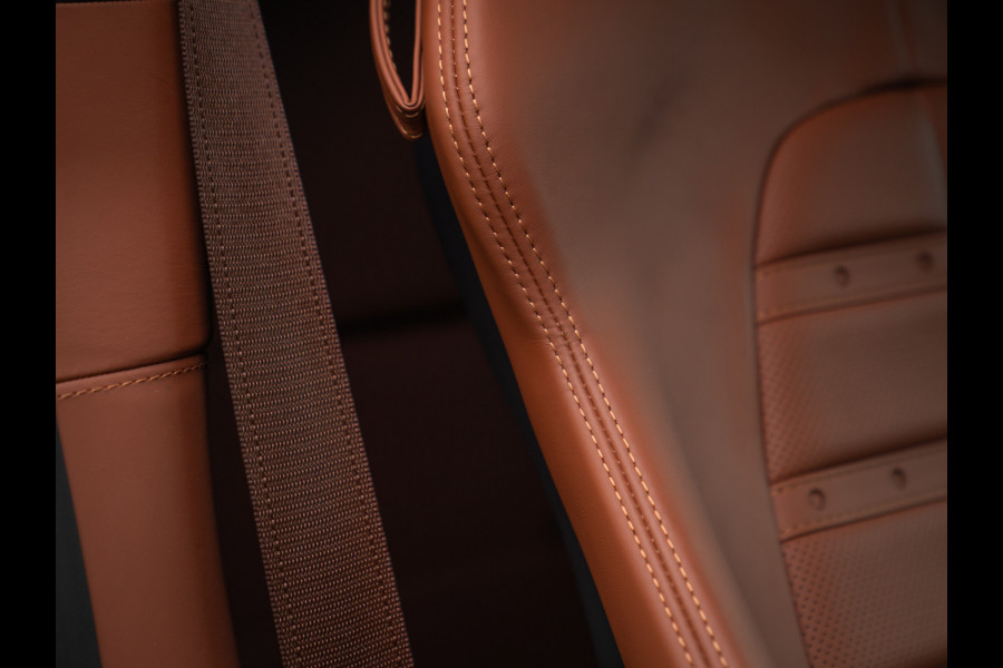 Ferrari Roma 3.9 V8 HELE | Daytona Seats | Pass. Display | ADAS | CarPlay | Carbon stuur