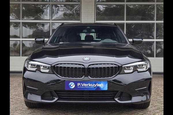 BMW 3 Serie Touring 320e SPORTLINE | SPORTSTOELEN | LEDER | 18 INCH LM VELGEN |