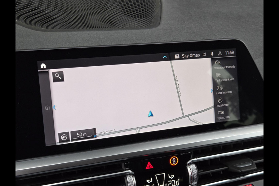 BMW 3 Serie Touring 320e SPORTLINE | SPORTSTOELEN | LEDER | 18 INCH LM VELGEN |