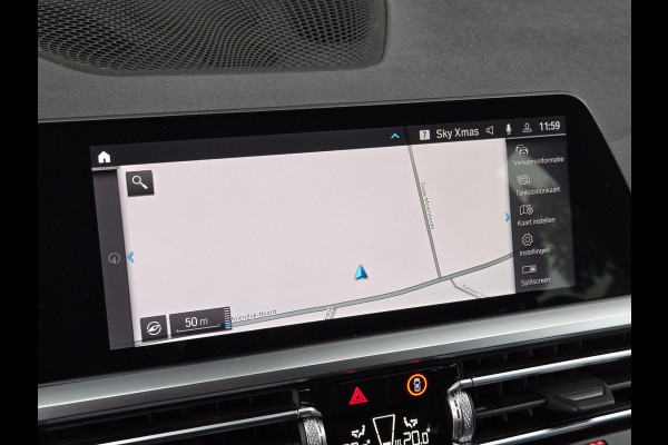 BMW 3 Serie Touring 320e SPORTLINE | SPORTSTOELEN | LEDER | 18 INCH LM VELGEN |