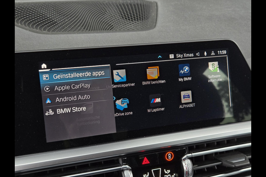 BMW 3 Serie Touring 320e SPORTLINE | SPORTSTOELEN | LEDER | 18 INCH LM VELGEN |