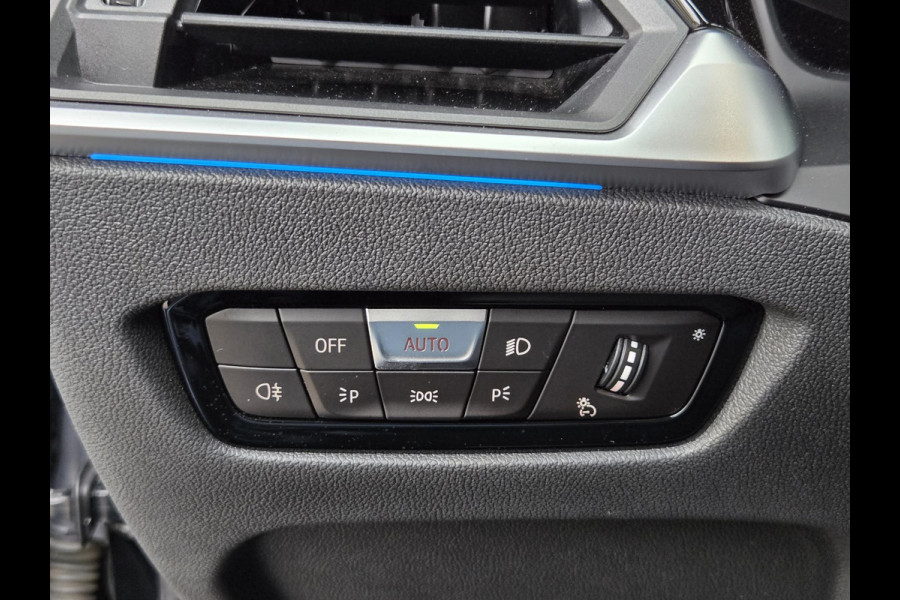 BMW 3 Serie Touring 320e SPORTLINE | SPORTSTOELEN | LEDER | 18 INCH LM VELGEN |