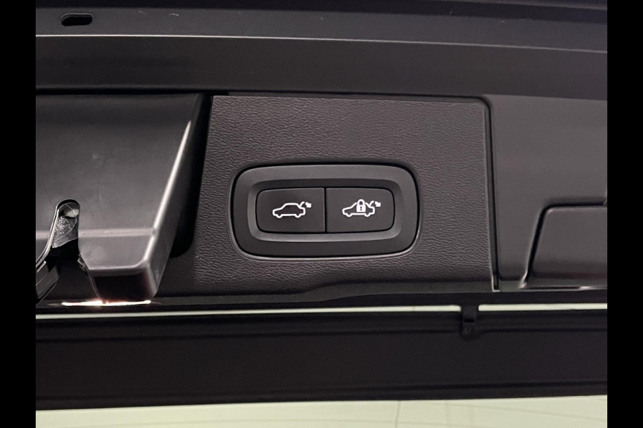 Volvo XC60 2.0 T6 Plug-in hybrid AWD R-Design Open dak | Head-up | Adapt. cruise control | Stoelventilatie | Harman/Kardon