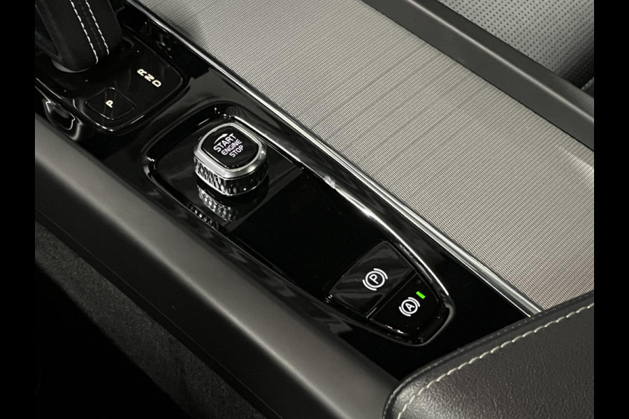 Volvo XC60 2.0 T6 Plug-in hybrid AWD R-Design Open dak | Head-up | Adapt. cruise control | Stoelventilatie | Harman/Kardon
