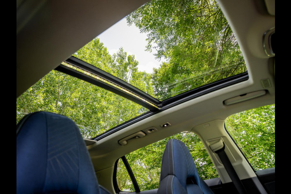 Lynk & Co 01 1.5 Plug-In Hybrid 262pk Panoramadak|Adaptive Cruise Control Lynk & Co 01 1.5 Plug-In Hybrid 262pk Panoramadak|Adaptive Cruise Control