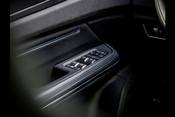 Lynk & Co 01 1.5 Plug-In Hybrid 262pk Panoramadak|Adaptive Cruise Control Lynk & Co 01 1.5 Plug-In Hybrid 262pk Panoramadak|Adaptive Cruise Control