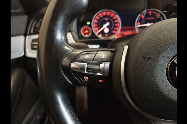 BMW 5 Serie Touring 520d M Sport Edition standkachel | adaptive cruise en led | leer | comfortstoelen BMW 5 Serie Touring 520d M Sport Edition standkachel | adaptive cruise en led | leer | comfortstoelen