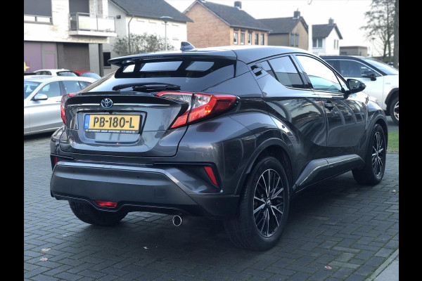 Toyota C-HR 1.8 Hybrid Executive | Navigatie, Half Leer, Parkeersensoren, Stoelverwarming, Keyless, 18 inch, Perfecte staat! Toyota C-HR 1.8 Hybrid Executive | Navigatie, Half Leer, Parkeersensoren, Stoelverwarming, Keyless, 18 inch, Perfecte staat!