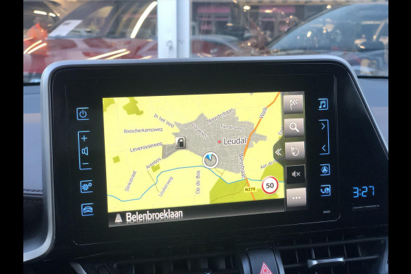 Toyota C-HR 1.8 Hybrid Executive | Navigatie, Half Leer, Parkeersensoren, Stoelverwarming, Keyless, 18 inch, Perfecte staat! Toyota C-HR 1.8 Hybrid Executive | Navigatie, Half Leer, Parkeersensoren, Stoelverwarming, Keyless, 18 inch, Perfecte staat!
