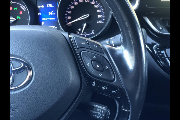 Toyota C-HR 1.8 Hybrid Executive | Navigatie, Half Leer, Parkeersensoren, Stoelverwarming, Keyless, 18 inch, Perfecte staat! Toyota C-HR 1.8 Hybrid Executive | Navigatie, Half Leer, Parkeersensoren, Stoelverwarming, Keyless, 18 inch, Perfecte staat!