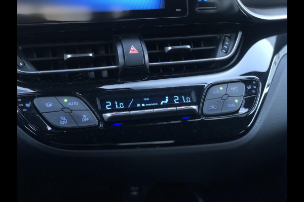 Toyota C-HR 1.8 Hybrid Executive | Navigatie, Half Leer, Parkeersensoren, Stoelverwarming, Keyless, 18 inch, Perfecte staat! Toyota C-HR 1.8 Hybrid Executive | Navigatie, Half Leer, Parkeersensoren, Stoelverwarming, Keyless, 18 inch, Perfecte staat!