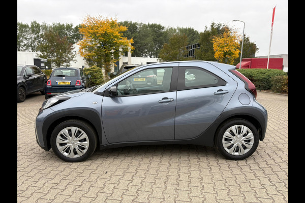 Toyota Aygo X 1.0 VVT-i S-CVT Play Automaat (BOVAG/RIJKLAARPRIJS) Toyota Aygo X 1.0 VVT-i S-CVT Play Automaat (BOVAG/RIJKLAARPRIJS)