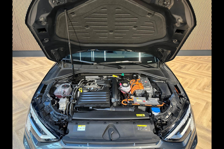 Audi A3 Sportback 40 TFSI e 204PK S Line. Pano - B&O - Matrix
