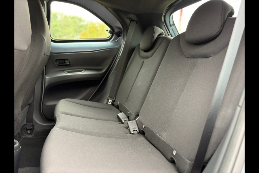 Toyota Aygo X 1.0 VVT-i S-CVT Play Automaat (BOVAG/RIJKLAARPRIJS) Toyota Aygo X 1.0 VVT-i S-CVT Play Automaat (BOVAG/RIJKLAARPRIJS)