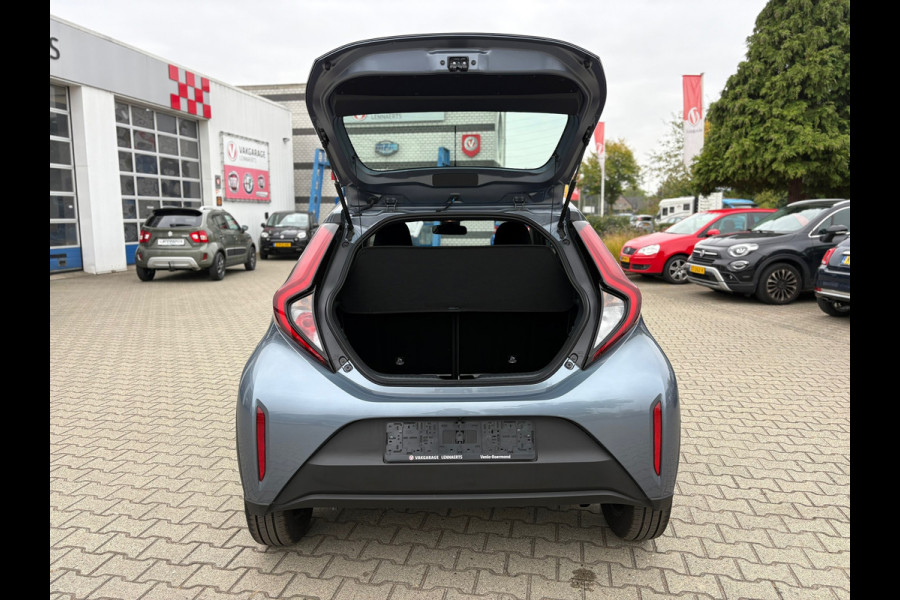 Toyota Aygo X 1.0 VVT-i S-CVT Play Automaat (BOVAG/RIJKLAARPRIJS) Toyota Aygo X 1.0 VVT-i S-CVT Play Automaat (BOVAG/RIJKLAARPRIJS)