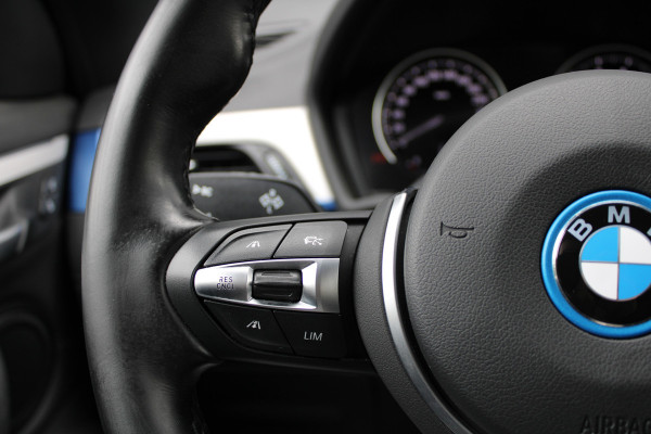 BMW X1 xDrive25e High Executive M-SPORT | BTW | PANO | ACC | CAMERA | KEYLESS | HUD | STOELVERWARMING |