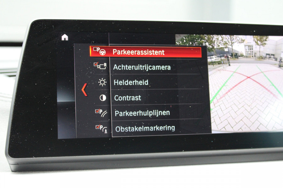 BMW X1 xDrive25e High Executive M-SPORT | BTW | PANO | ACC | CAMERA | KEYLESS | HUD | STOELVERWARMING |