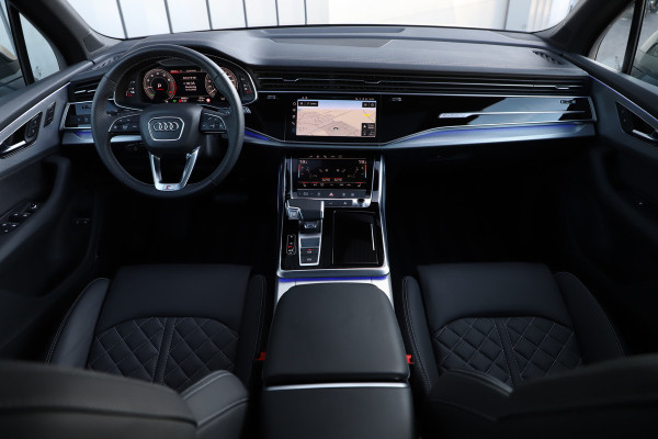 Audi Q7 60 TFSI e quattro Competition | 490PK | Luchtvering | Pano | Sfeerverlichting | RS-Stoelen | B&O | Matrix-led | Memory | Stuurwi