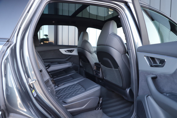 Audi Q7 60 TFSI e quattro Competition | 490PK | Luchtvering | Pano | Sfeerverlichting | RS-Stoelen | B&O | Matrix-led | Memory | Stuurwi