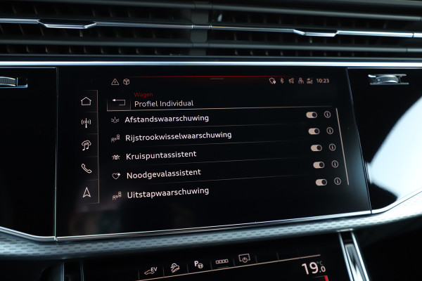 Audi Q7 60 TFSI e quattro Competition | 490PK | Luchtvering | Pano | Sfeerverlichting | RS-Stoelen | B&O | Matrix-led | Memory | Stuurwi