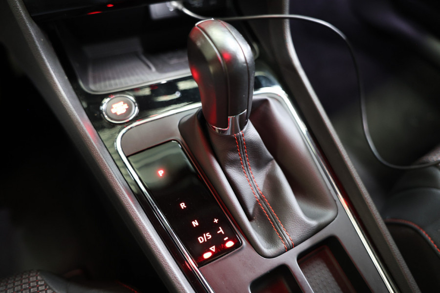 Seat Leon 2.0 TSI FR DSG VIRTUAL NAVI CARPLAY PDC MODI STOELVW '19