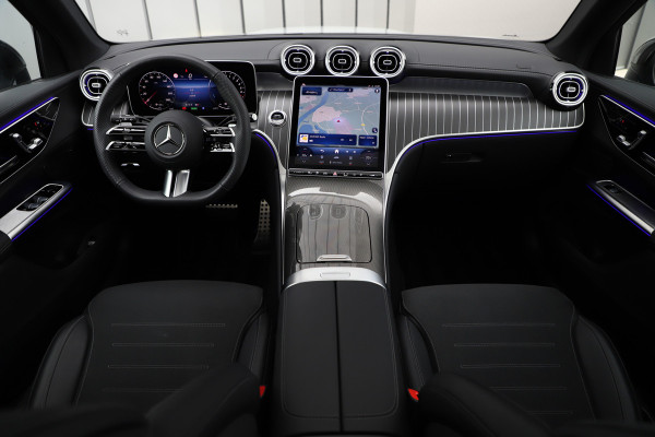 Mercedes-Benz GLC 300e AMG 4-Matic | 313PK | Pano | Sfeerverlichting | Distronic | Memory | Stuurwielverw. | Standkachel | Trekhaak | 2025.