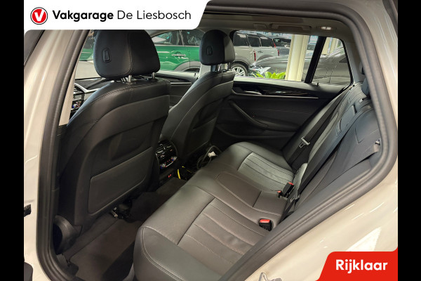 BMW 5 Serie Touring 520e Business Edition Plus / leder /camera / panorama-dak / head-up